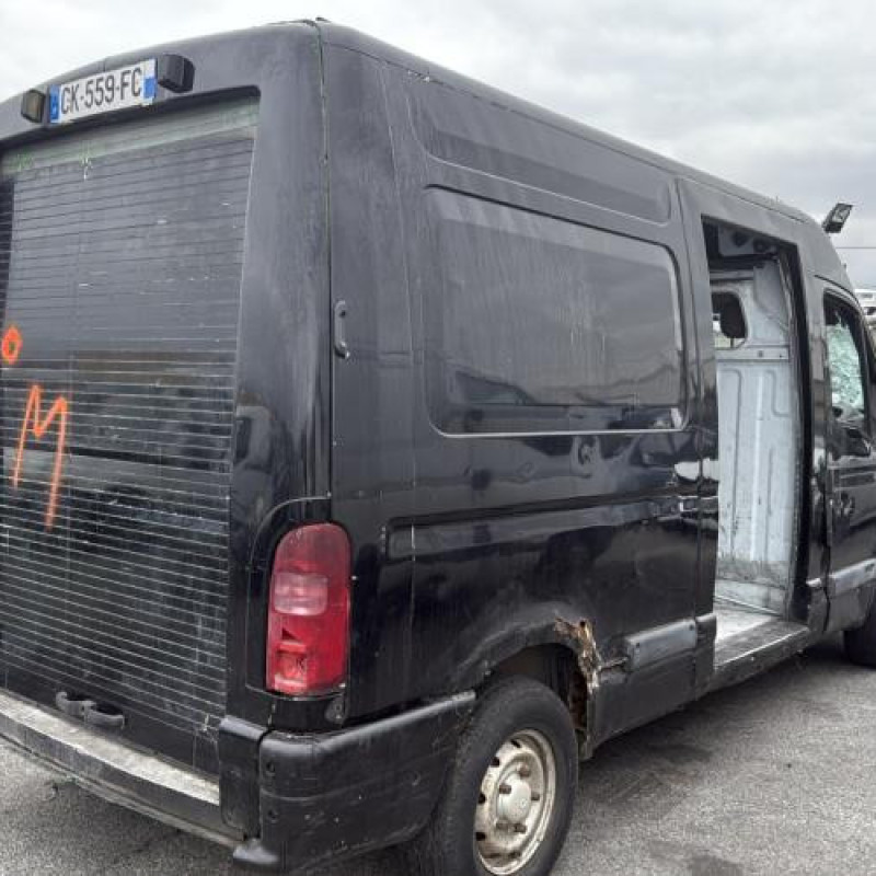 Vitre avant gauche RENAULT MASTER 2 Photo n°7