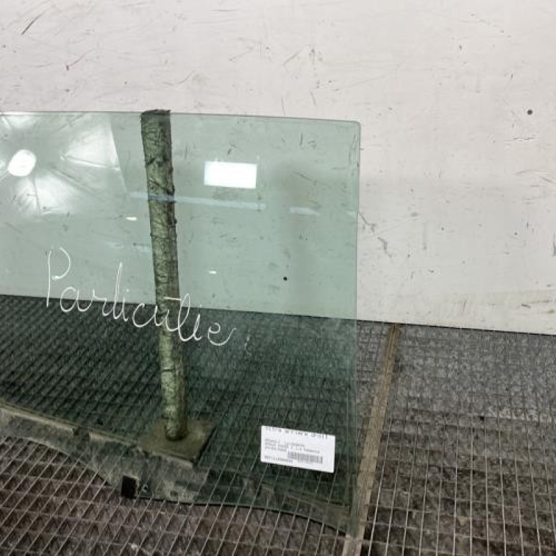 Vitre arriere droit RENAULT MODUS Photo n°3