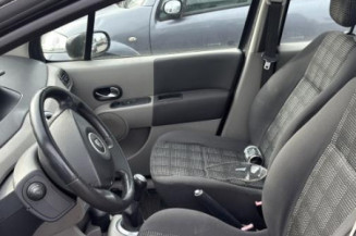 Vitre arriere droit RENAULT MODUS