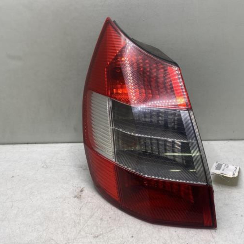 Feu arriere principal gauche (feux) RENAULT SCENIC 2 Photo n°1