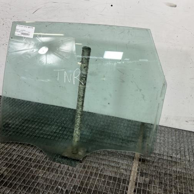 Vitre arriere gauche RENAULT SCENIC 2 Photo n°3