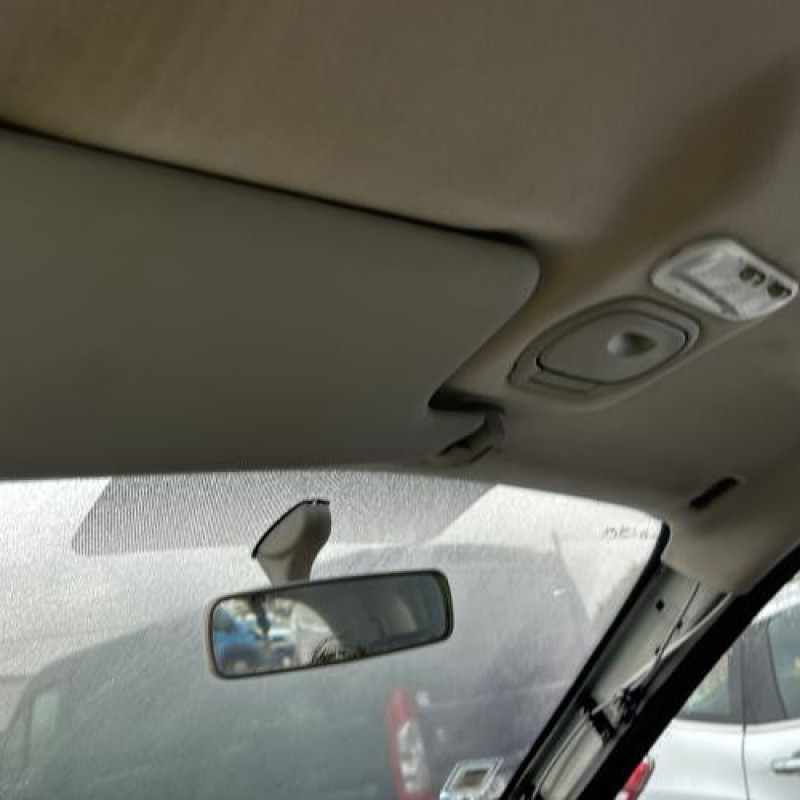 Vitre arriere gauche RENAULT SCENIC 2 Photo n°17