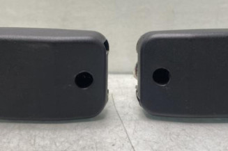 Attache ceinture arriere gauche RENAULT SCENIC 2