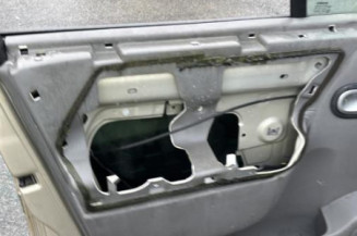 Attache ceinture arriere gauche RENAULT SCENIC 2