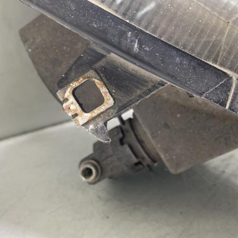 Optique avant principal gauche (feux)(phare) RENAULT TRAFIC 2 Photo n°3