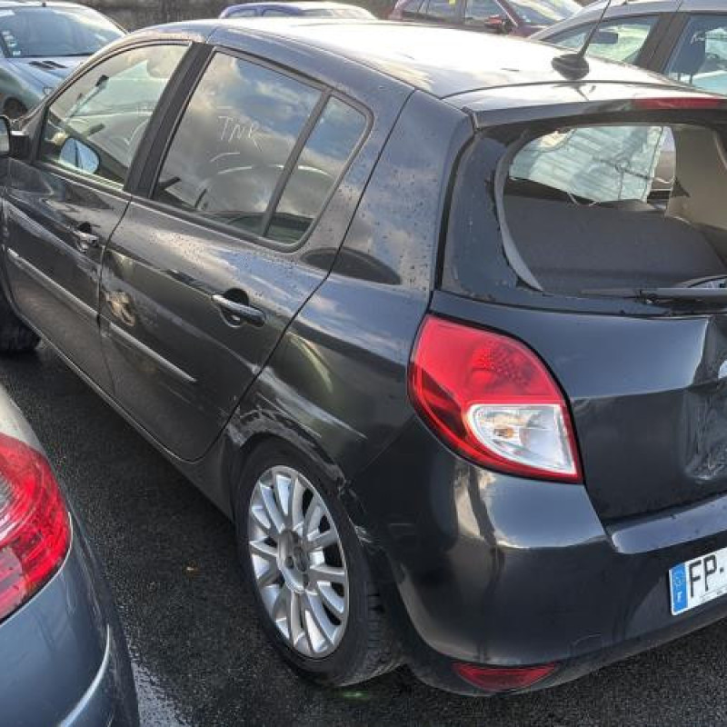 Air bag conducteur RENAULT CLIO 3 Photo n°8