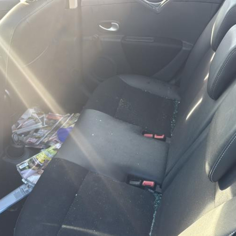 Air bag conducteur RENAULT CLIO 3 Photo n°16