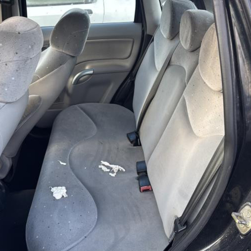 Feu arriere principal droit (feux) CITROEN C3 1 Photo n°18