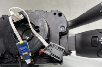 Com (Bloc Contacteur Tournant+Commodo Essuie Glace+Commodo Phare) CITROEN C3 1