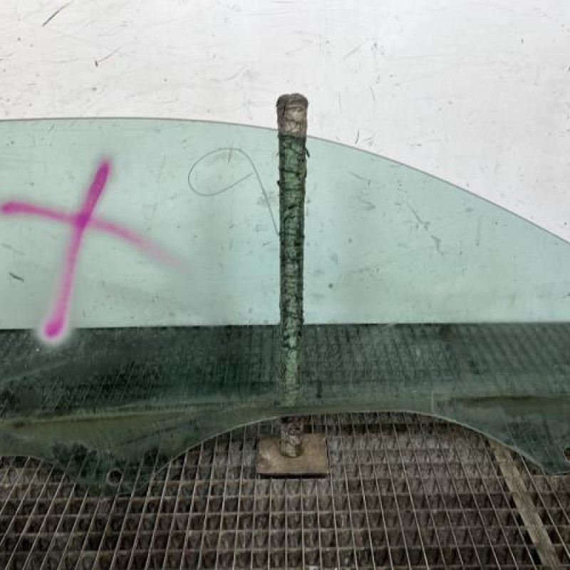 Vitre avant gauche AUDI A3 2 Photo n°4