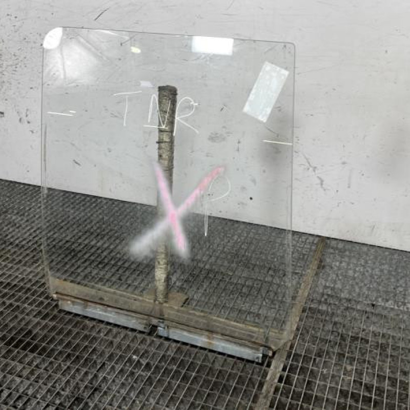 Vitre avant droit RENAULT TRAFIC 1 Photo n°3