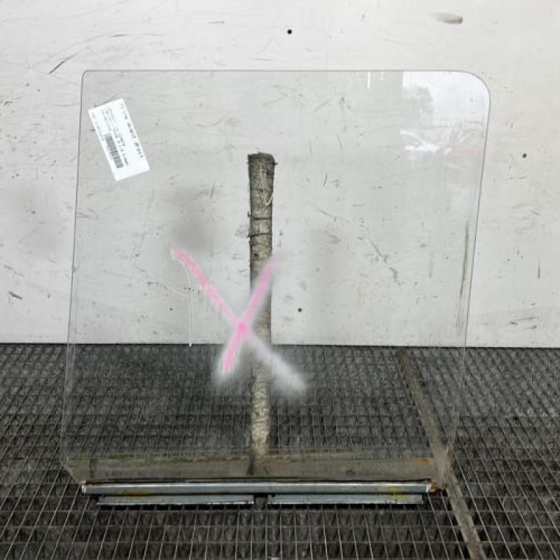 Vitre avant droit RENAULT TRAFIC 1 Photo n°4