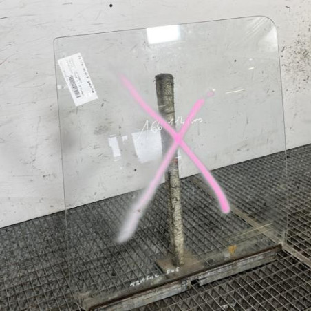 Vitre avant gauche RENAULT TRAFIC 1