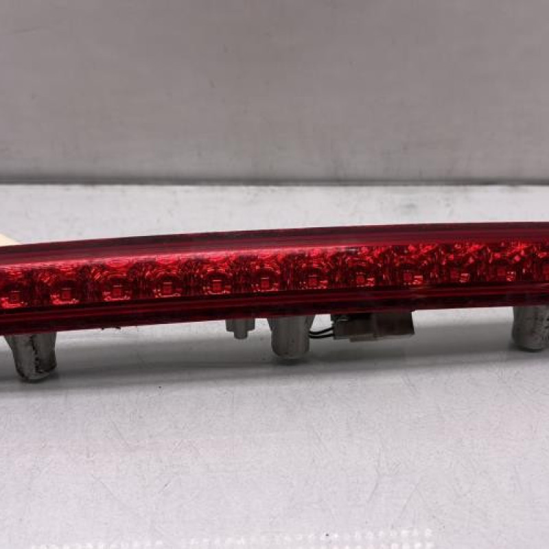 Feu arriere stop central KIA CEE-D 1 SPORT WAGON Photo n°1