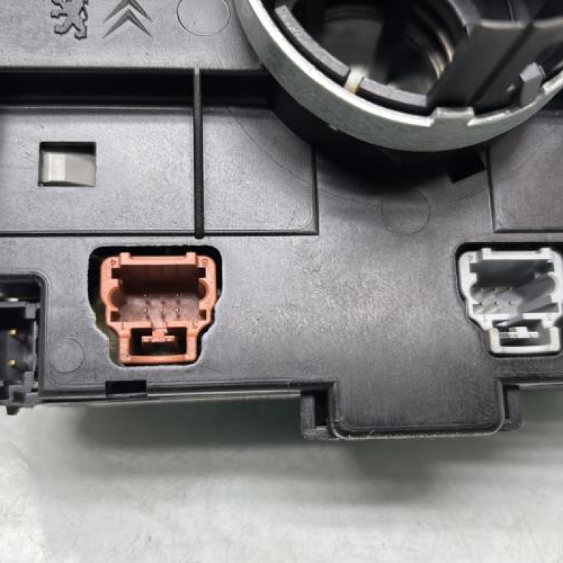 Com (Bloc Contacteur Tournant+Commodo Essuie Glace+Commodo Phare) PEUGEOT 206+ Photo n°7