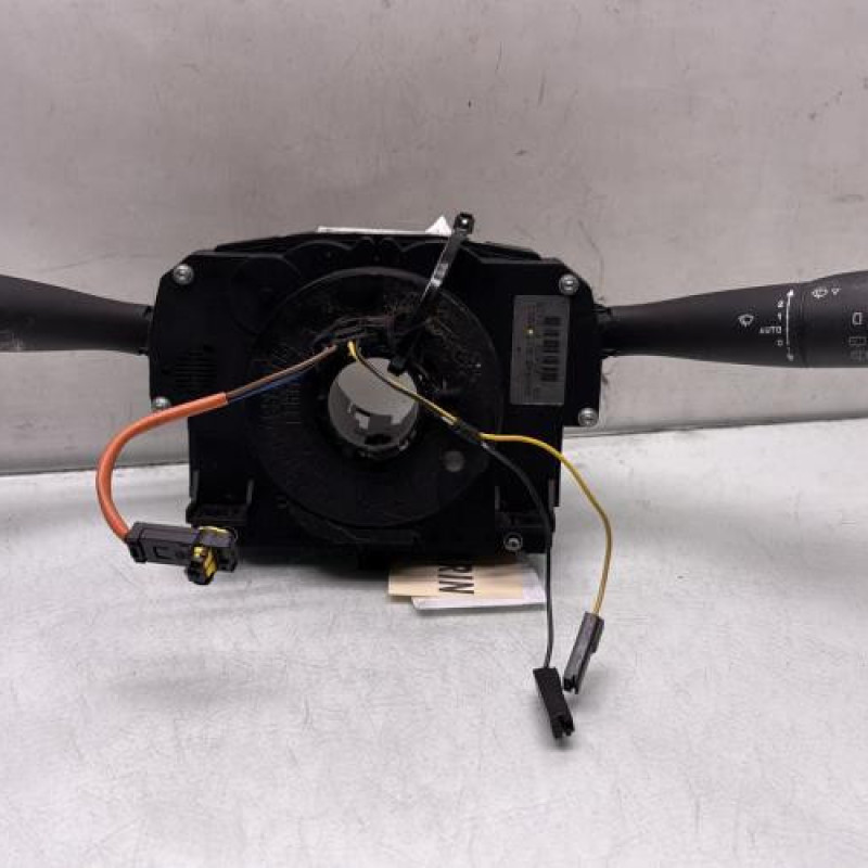 Com (Bloc Contacteur Tournant+Commodo Essuie Glace+Commodo Phare) CITROEN C3 1 Photo n°1