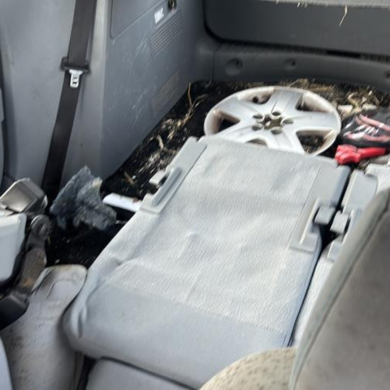 Pare choc arriere FORD C-MAX 1 Photo n°17