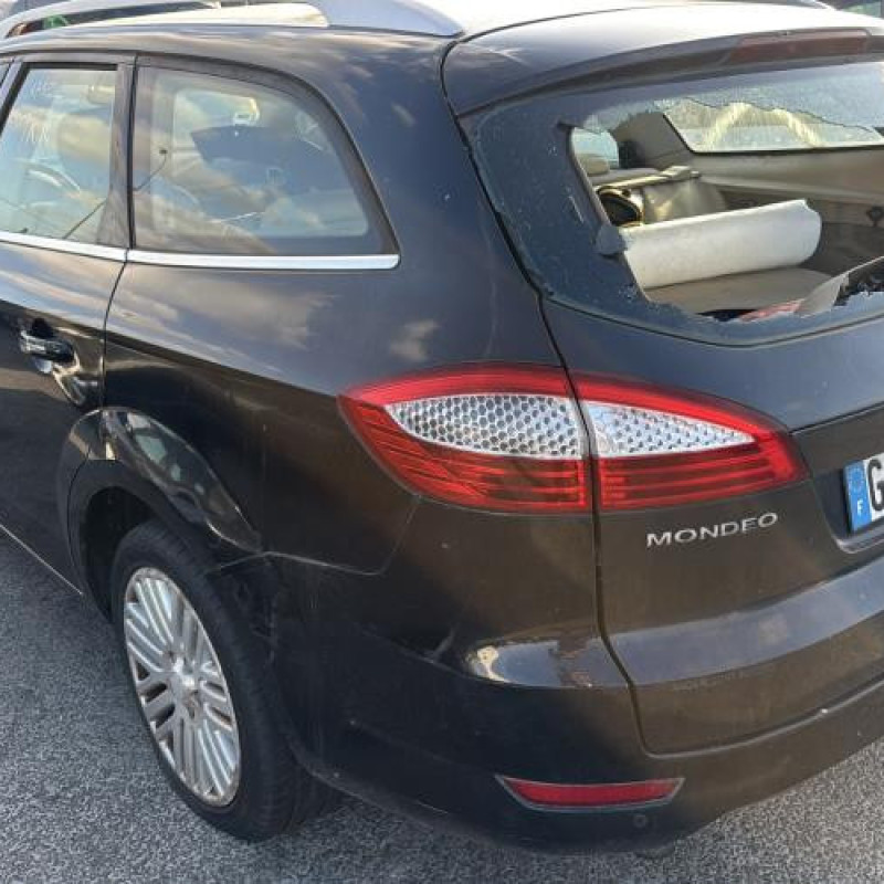 Pare choc arriere FORD MONDEO 3 Photo n°12