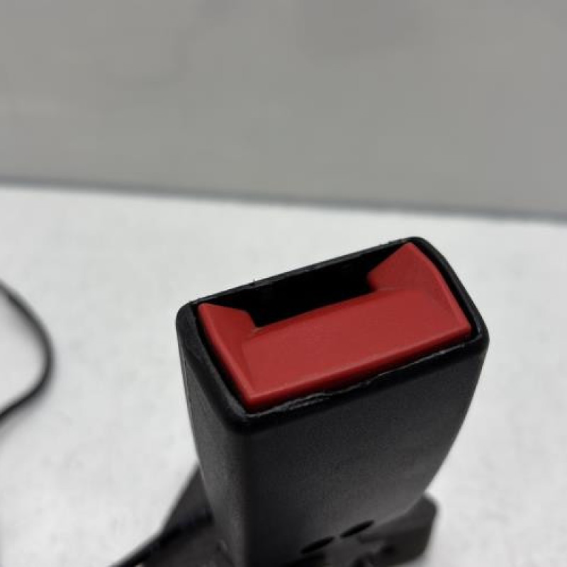 Attache ceinture avant gauche PEUGEOT 308 2 Photo n°4