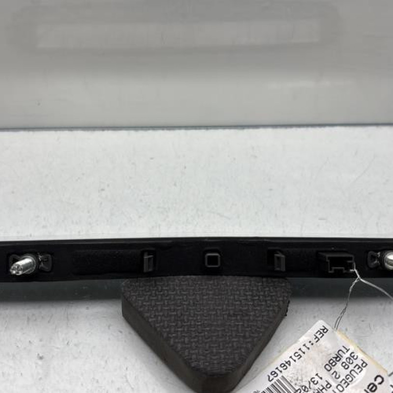 Feu arriere stop central PEUGEOT 308 2 Photo n°3