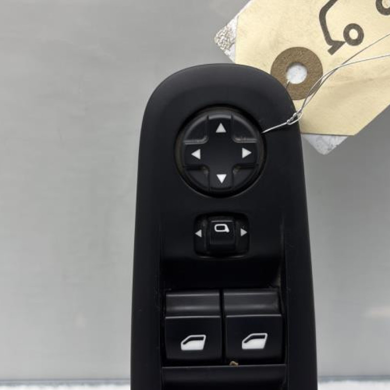 Interrupteur de leve vitre avant gauche PEUGEOT 308 2 Photo n°2