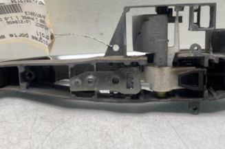 Poignee porte arriere droit PEUGEOT 5008 1