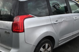 Absorbeur de pare choc avant PEUGEOT 5008 1