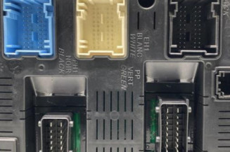 Boitier BSI PEUGEOT 5008 1