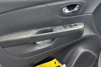 Custode avant gauche (porte) RENAULT CAPTUR 1