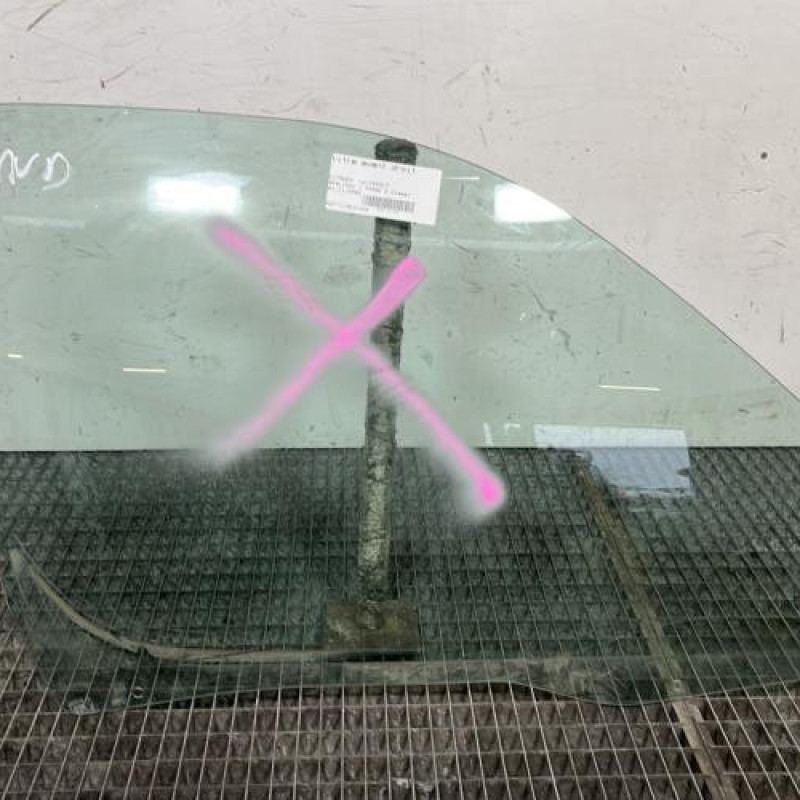 Vitre avant droit CITROEN BERLINGO 1 Photo n°1