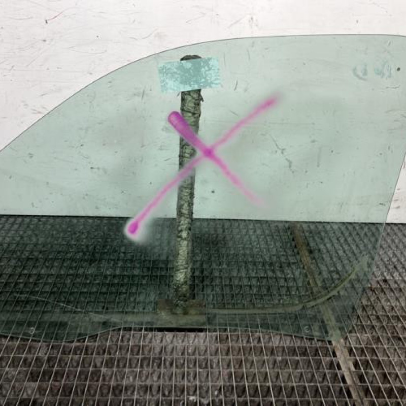 Vitre avant droit CITROEN BERLINGO 1 Photo n°4