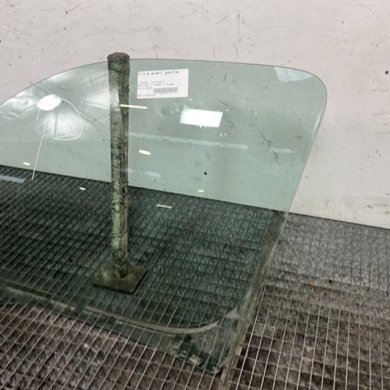 Vitre avant gauche CITROEN BERLINGO 1 Photo n°3