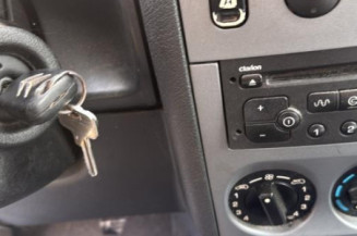 Vitre avant gauche CITROEN BERLINGO 1