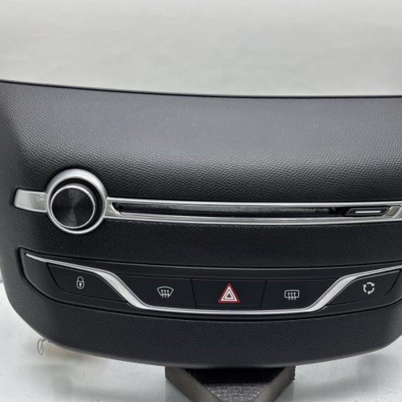 Bouton de warning PEUGEOT 308 2 Photo n°1