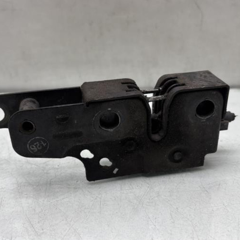 Fermeture de capot AUDI A3 2 Photo n°1