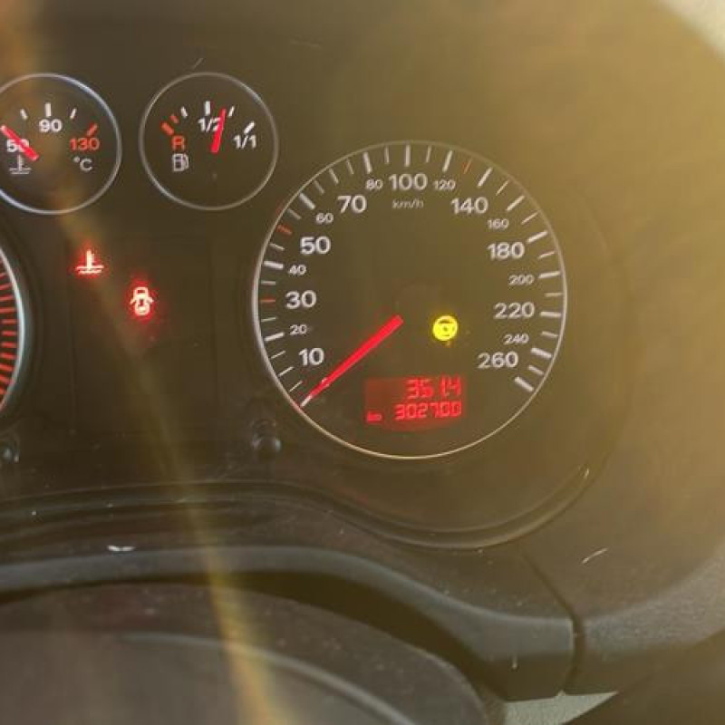 Vitre avant gauche AUDI A3 2 Photo n°14