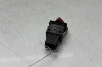 Bouton de warning AUDI A3 2