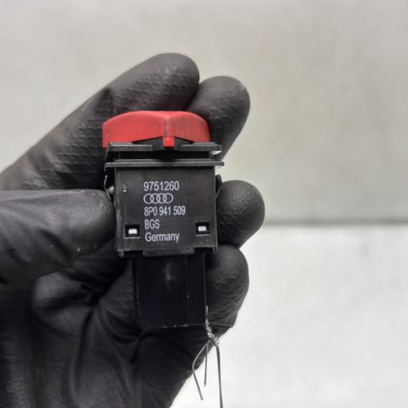 Bouton de warning AUDI A3 2 Photo n°4