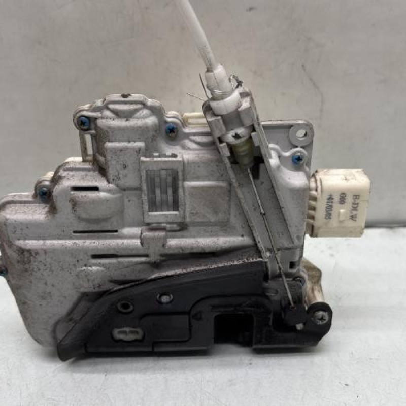 Serrure avant gauche AUDI A3 2 Photo n°3