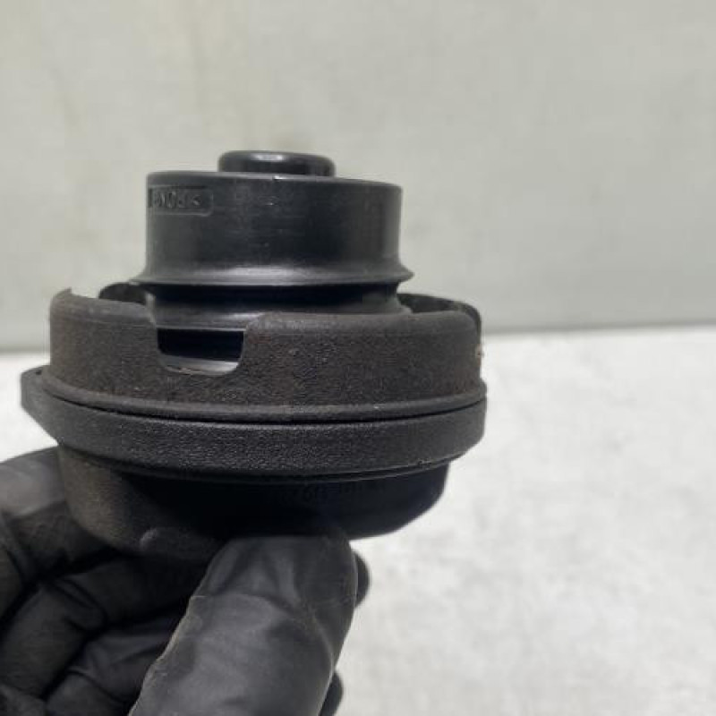 Bouchon de carburant VOLKSWAGEN GOLF 6 Photo n°3