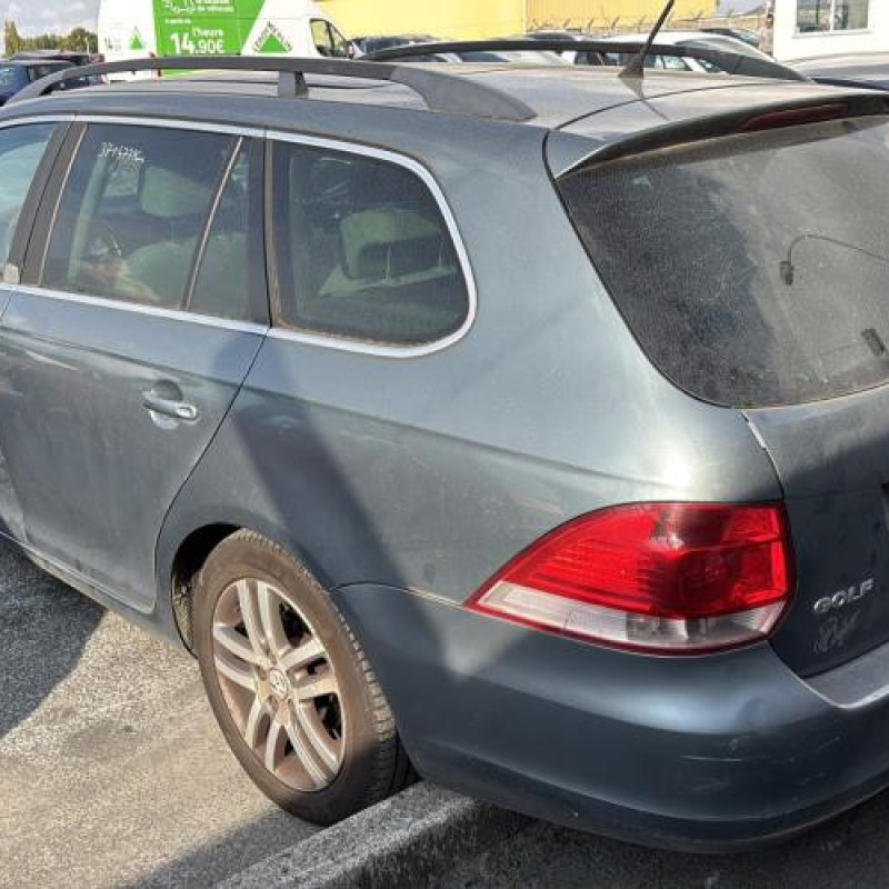 Plage arriere VOLKSWAGEN GOLF 5 Photo n°8