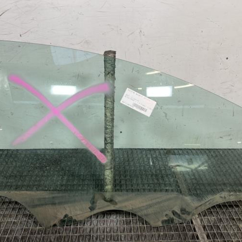 Vitre avant droit SEAT ALTEA Photo n°1