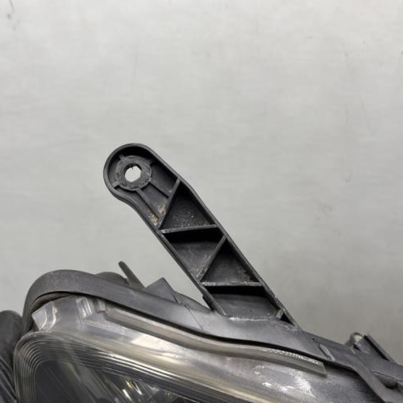 Optique avant principal droit (feux)(phare) OPEL ZAFIRA B Photo n°3