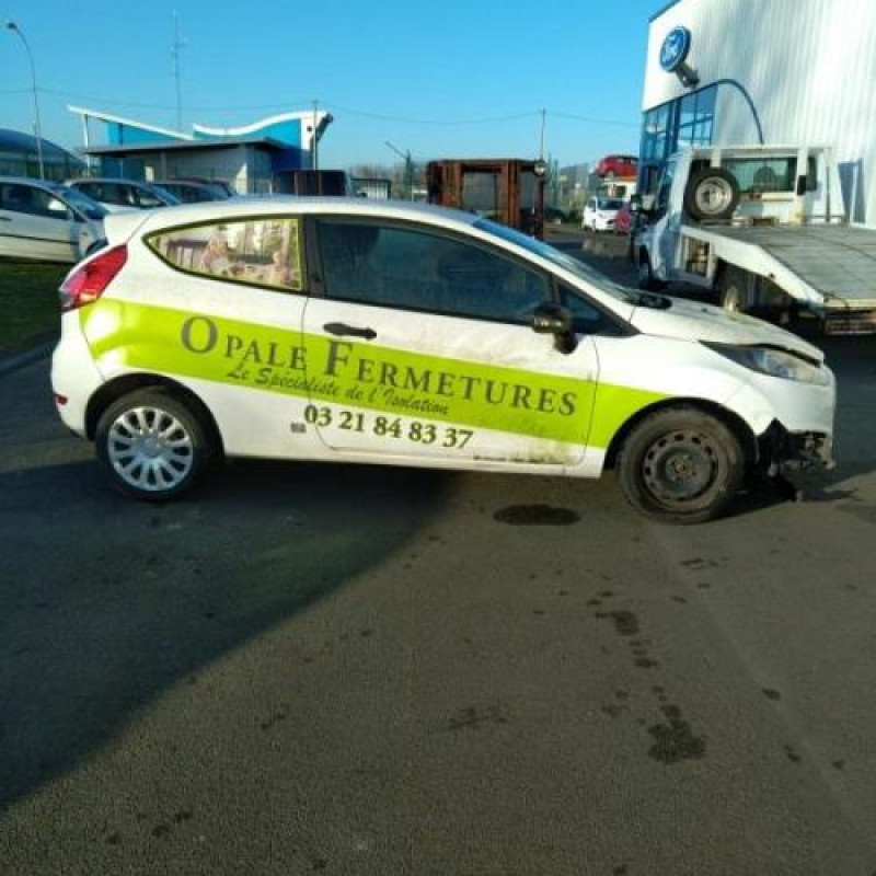 Aile avant droit FORD FIESTA 6 Photo n°15