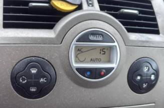 Calandre RENAULT MEGANE 2