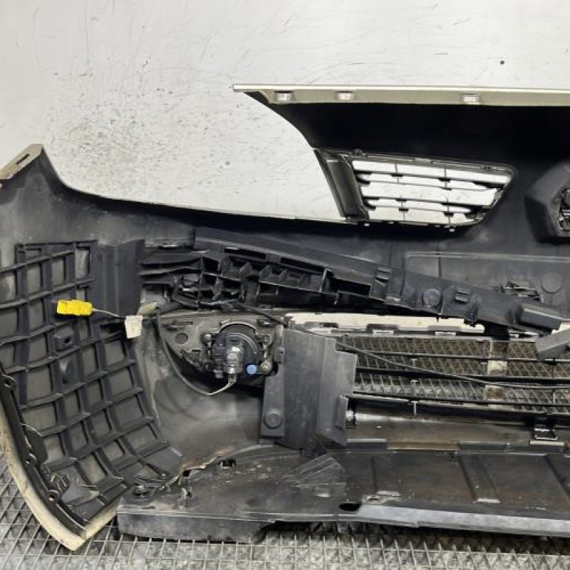 Pare choc avant RENAULT SCENIC 2 Photo n°6