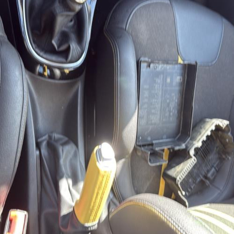 Vitre avant gauche OPEL ADAM Photo n°18