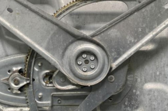 Leve vitre electrique avant gauche FORD FOCUS 2