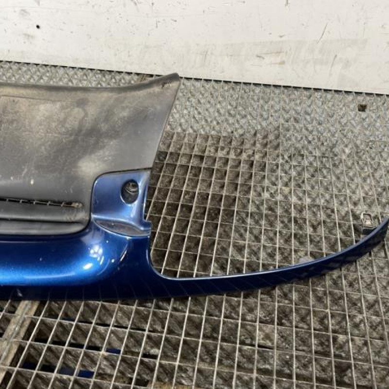 Calandre RENAULT CLIO 2 Photo n°3