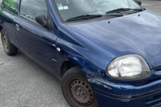 Calandre RENAULT CLIO 2